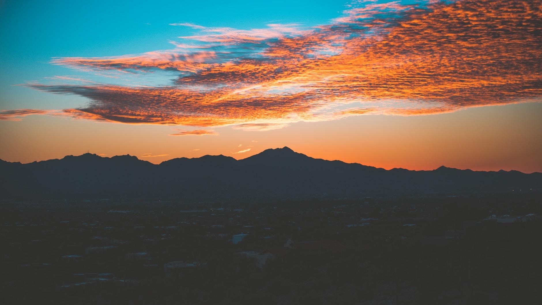 What is the nicest suburb of Tucson?